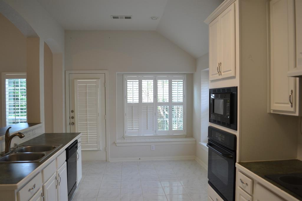 Villages Of Lake Forest #3 The - Residential Lease