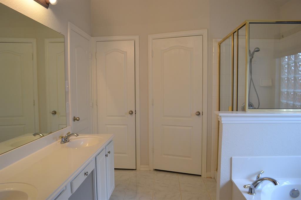 Villages Of Lake Forest #3 The - Residential Lease