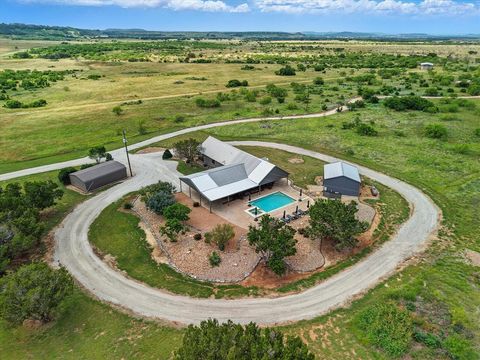 186 W Hells Gate Drive Strawn TX 76475