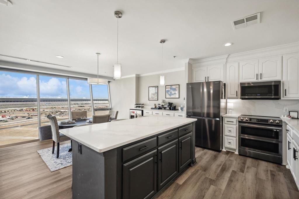 3575 Lone Star Circle 711