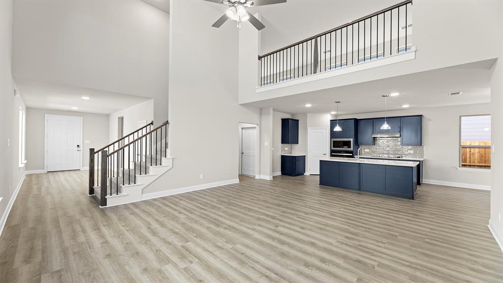 1624 Edgeway