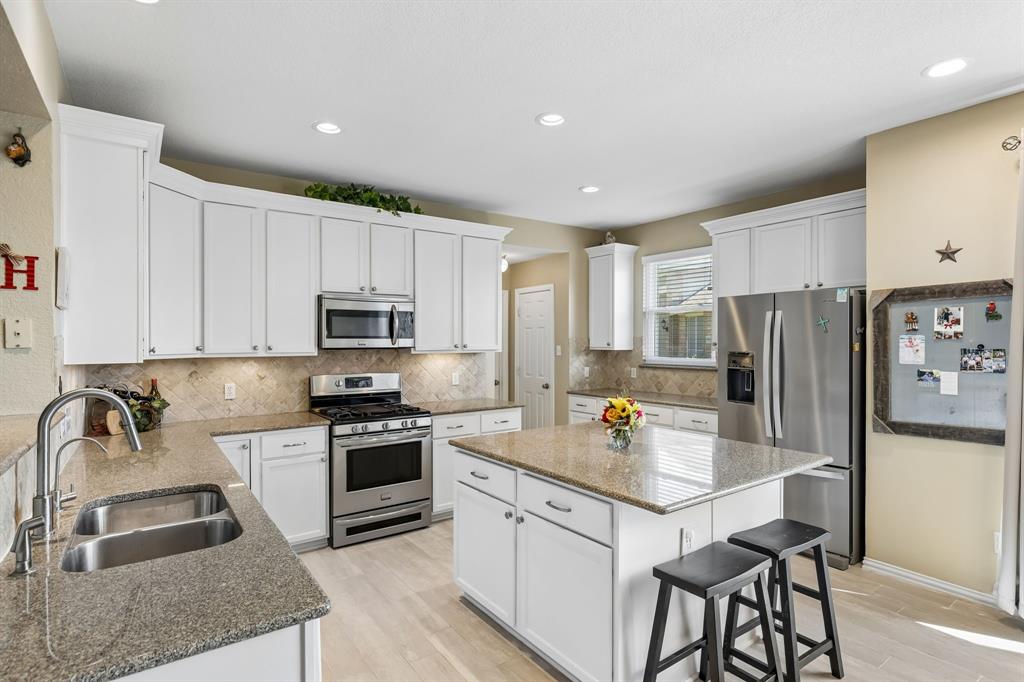 8410 Lexington Court