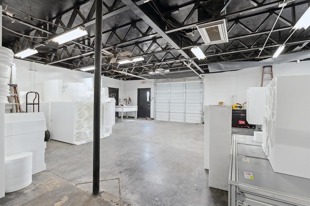 Strickland Add - Commercial Lease