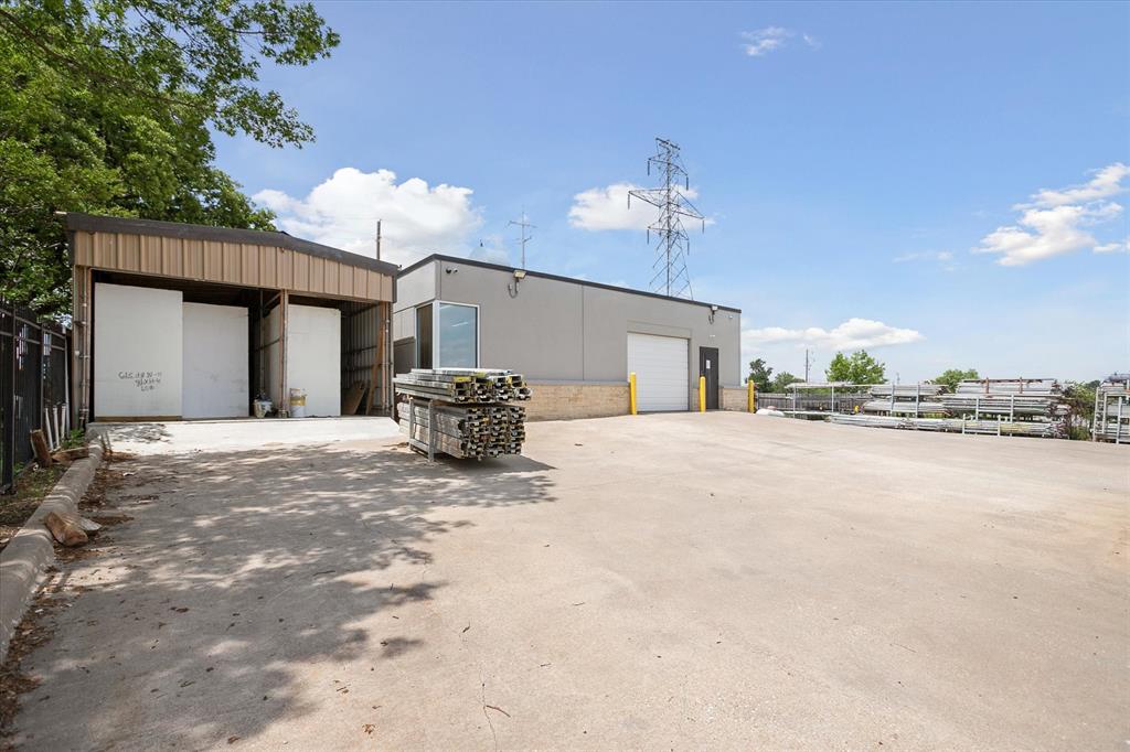 Strickland Add - Commercial Lease