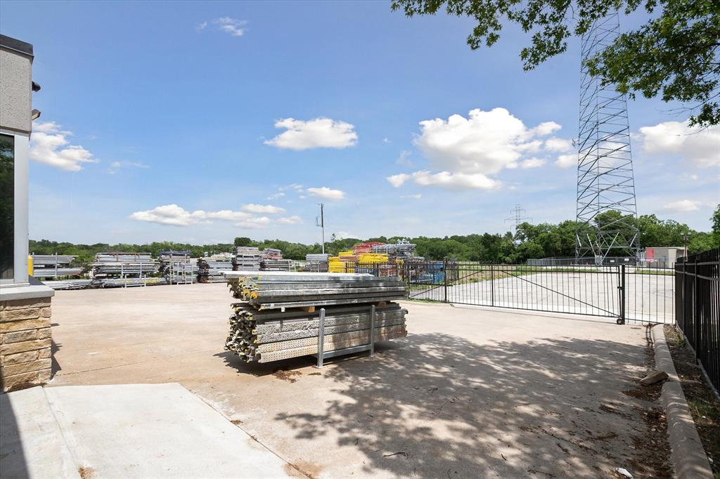 Strickland Add - Commercial Lease