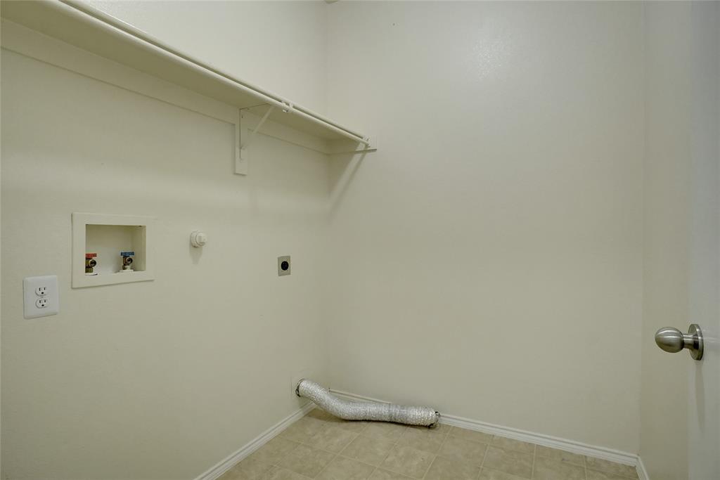 Villages Of Chisholm Ridge Th - Residential Lease