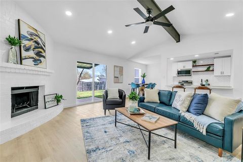 6221 Maple Springs Drive Arlington TX 76001