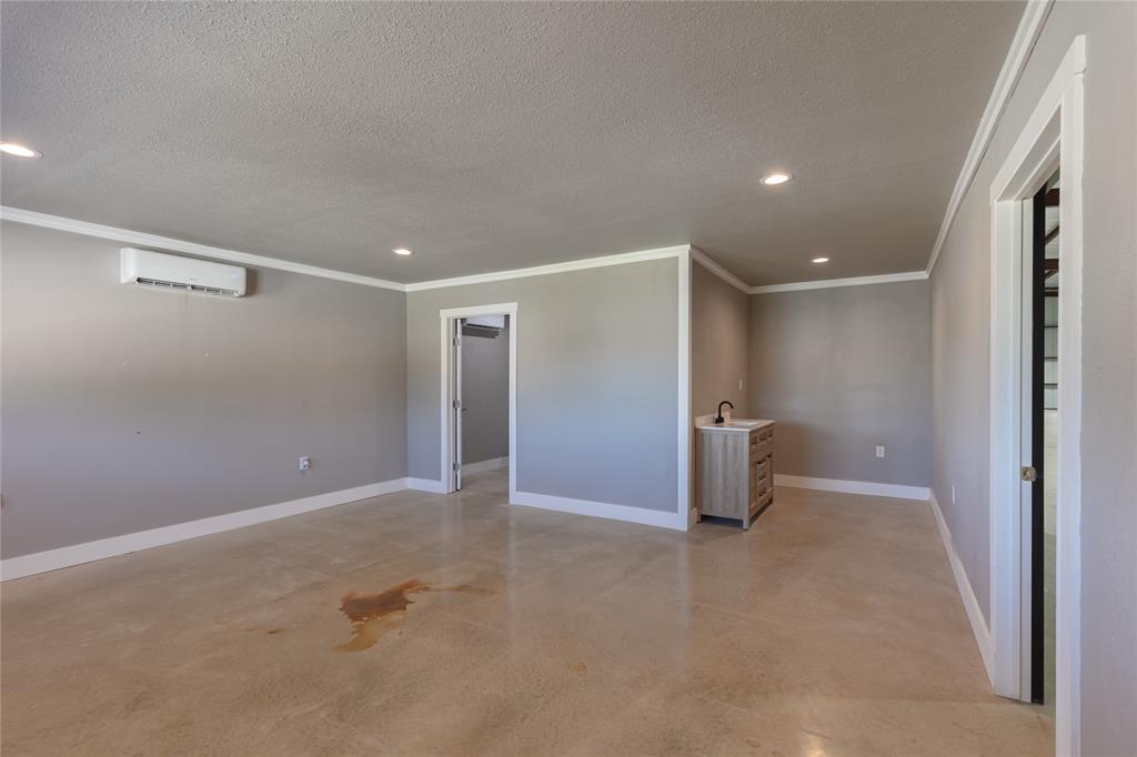 Deerfield Estates - Commercial Lease