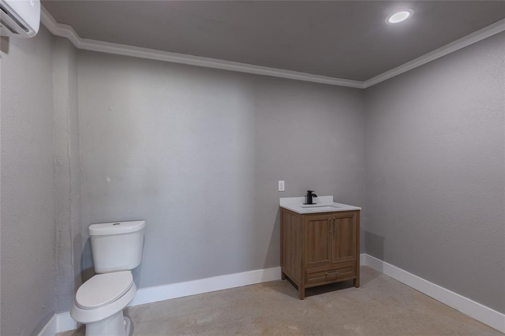 Deerfield Estates - Commercial Lease