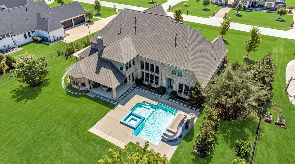 5204 Westfield Drive