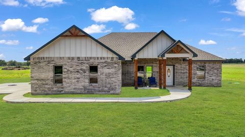 A home in Mineral Wells