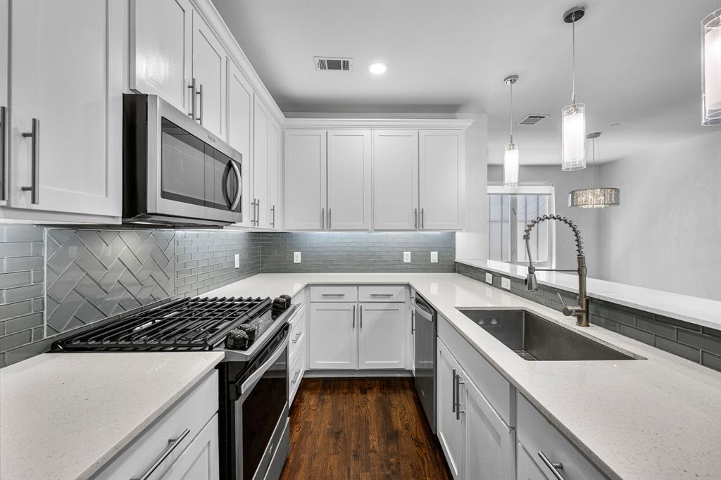 2016 N Fitzhugh Avenue 105