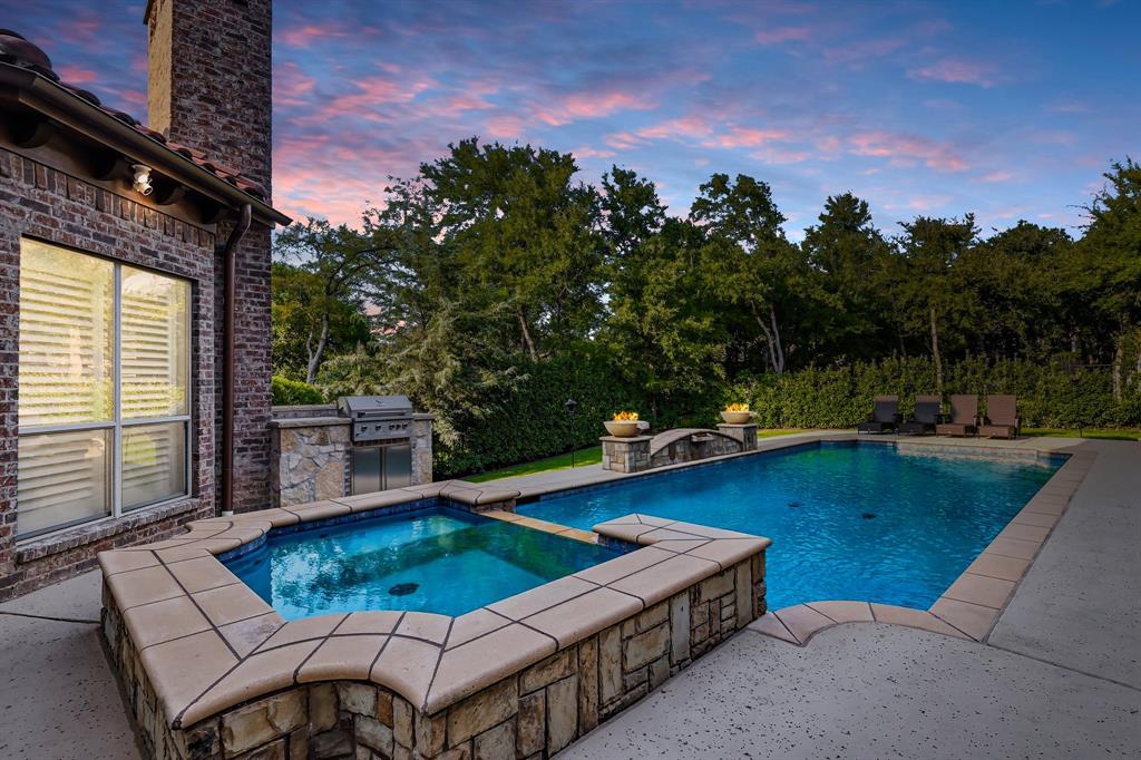 406 Hogans Drive