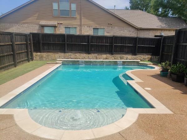 2360 Lake Forest Drive