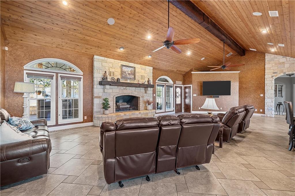 Valdez A R - Residential