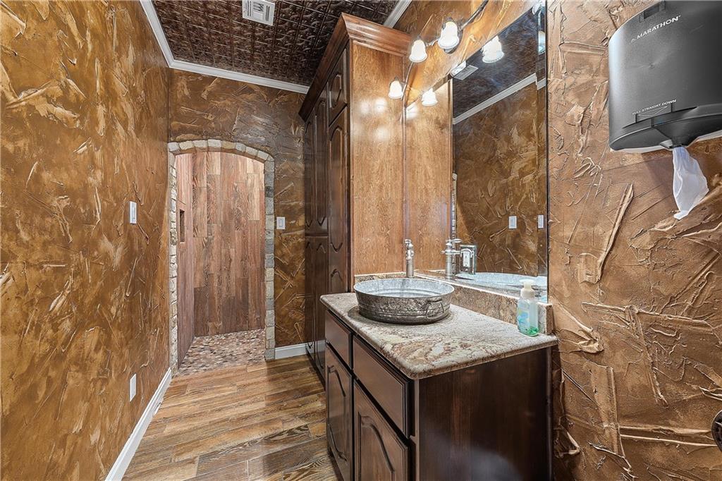 Valdez A R - Residential