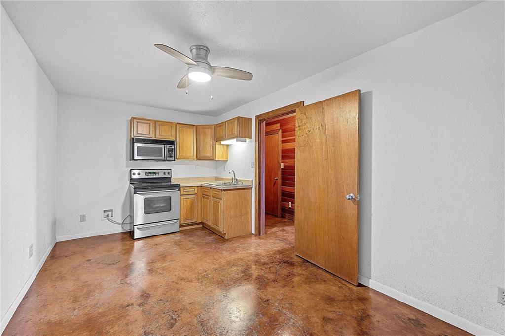 Valdez A R - Residential