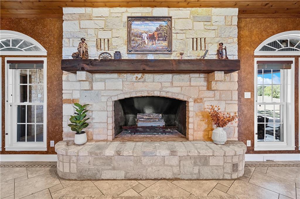 Valdez A R - Residential