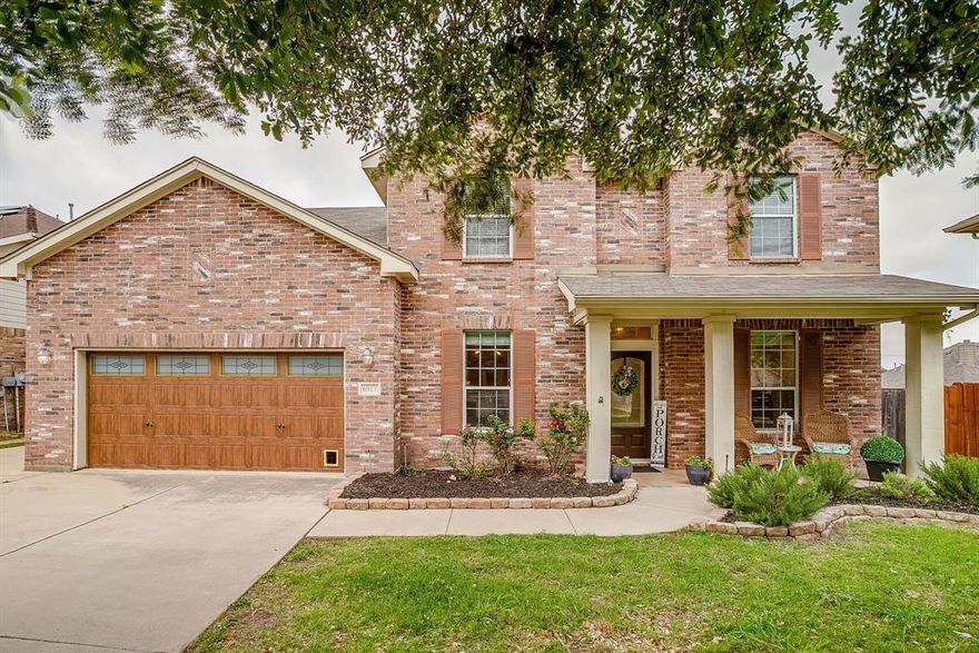 Gorgeous 5-bedroom, 3-bath home in the prestigious Lake community of Marine Creek Ranch! With over 3,100 sq. ft., this spacious open-concept floor plan features a beautiful kitchen with a gas stove, stainless steel appliances, and plenty of room to gather.
The oversized primary suite offers a private en-suite bath with double sinks, a walk-in shower, and a huge closet with built-in shelving. Enjoy relaxing weekends on the covered patio, entertaining in the upstairs media-game room, or taking advantage of the incredible community amenities.
This home also features extended parking, offering extra convenience for multiple vehicles, guests, or recreational storage. Walking distance to the community boat dock, pool, walking trails, picnic area, and playground, this  home truly has it all!