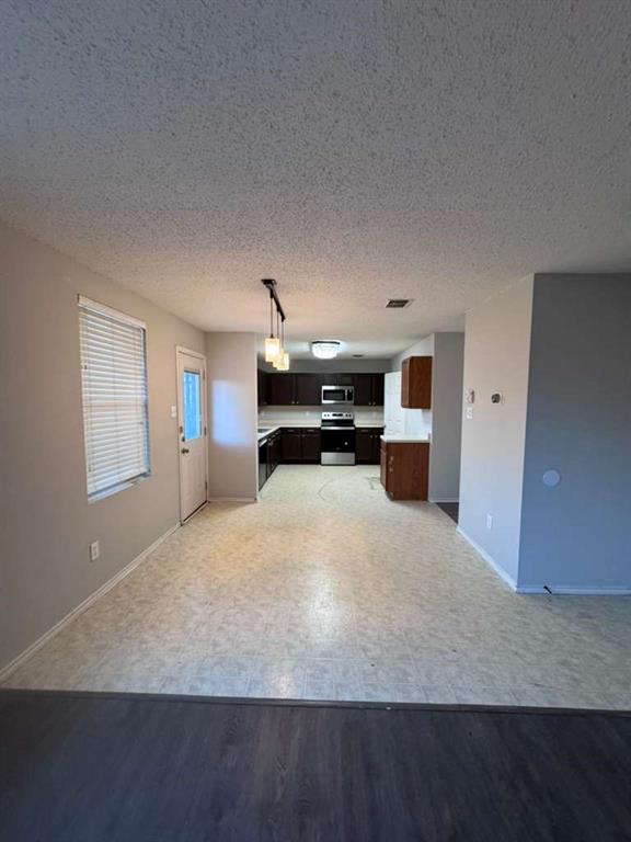 HARRIET CREEK RANCH PH 3 - Residential Lease