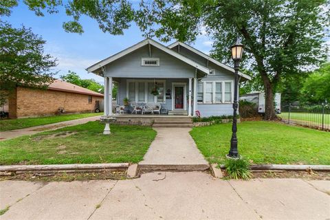 Photo of 1594 W 4th Avenue, Corsicana, TX 75110 (MLS # 21277213)