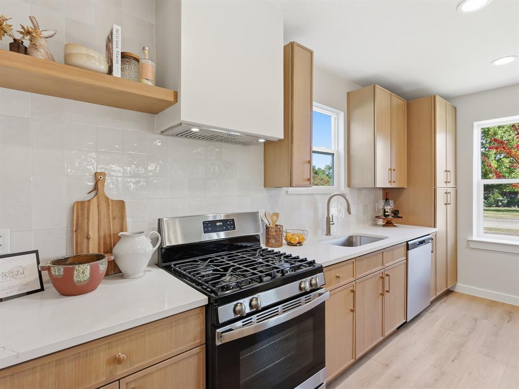 600 S Cottonwood Drive