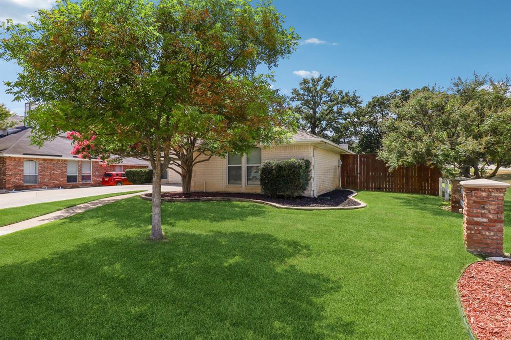 515 Steeplechase Trail