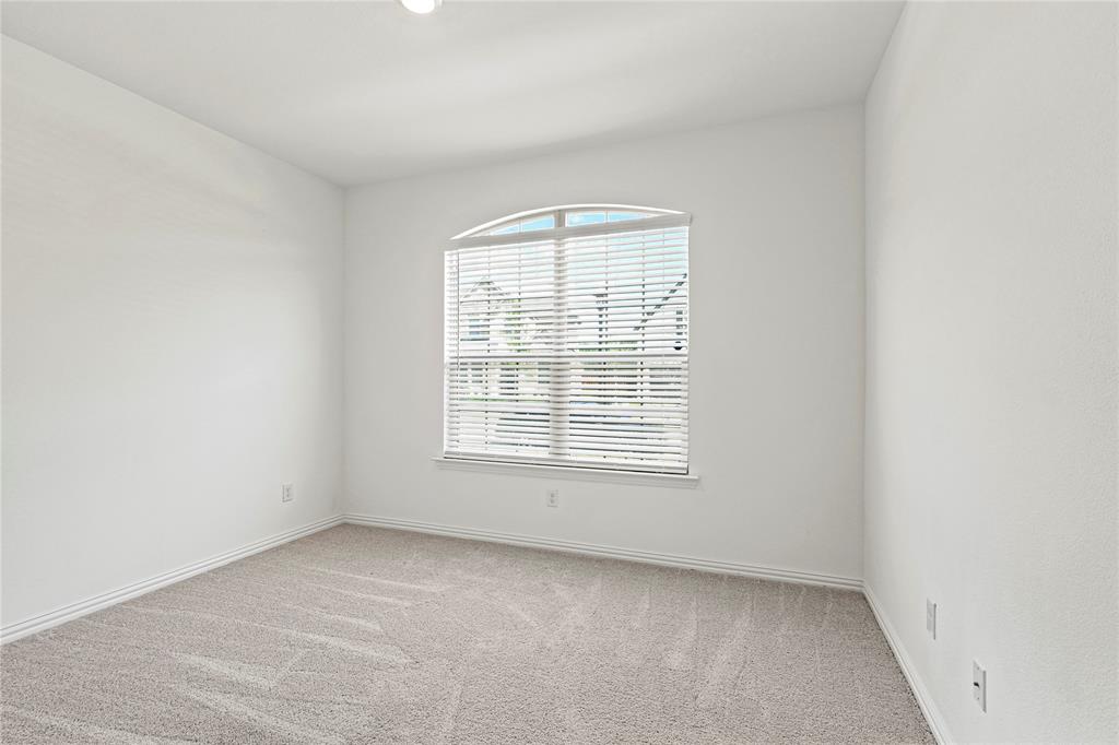 1804 Roadrunner Drive