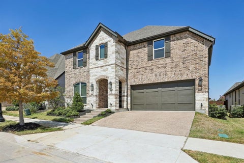 Photo of 3709 Damsel MacKenzie St, Lewisville, TX 75056 (MLS # 21381921)