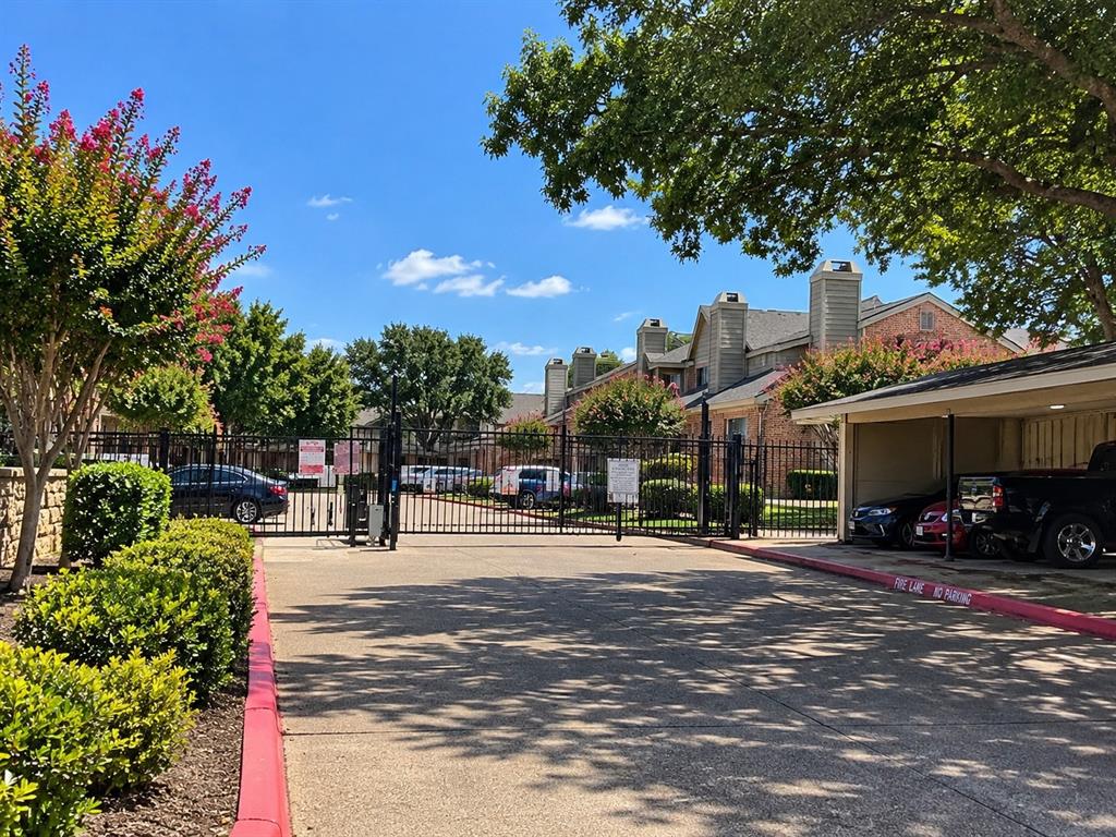 9600 Royal Lane 102