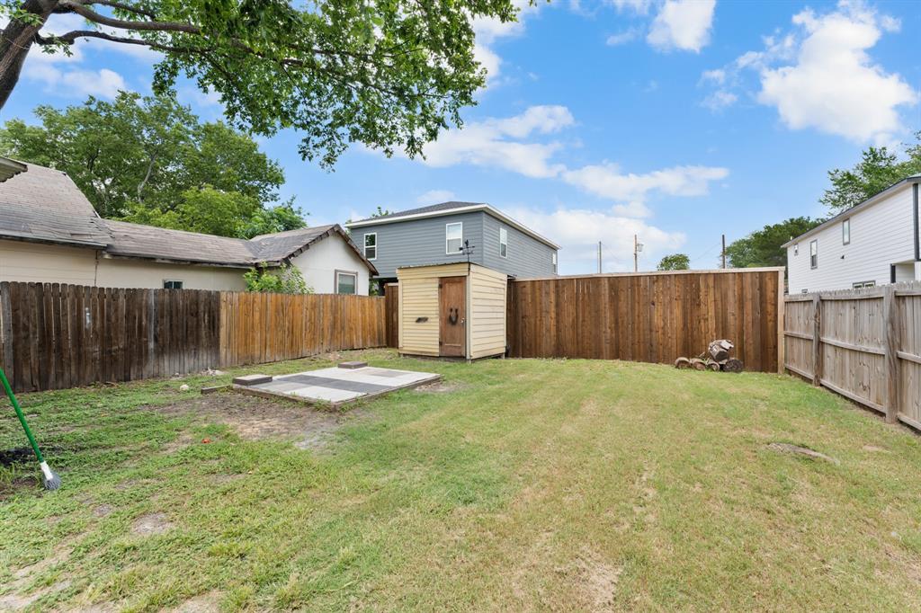1612 Harris Court