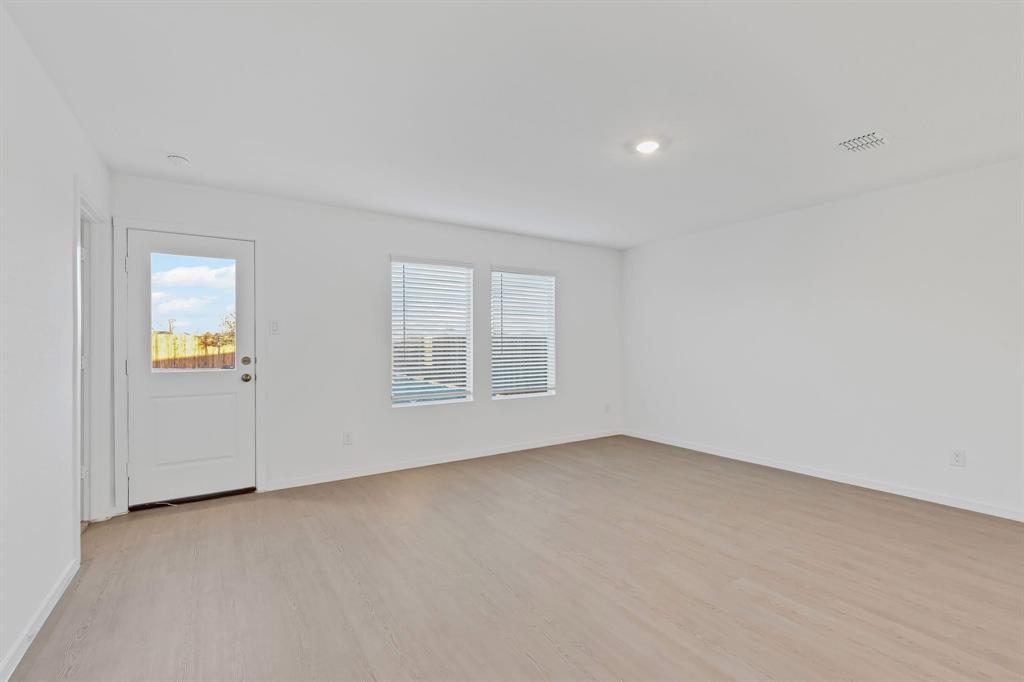 HONEY CREEK ADDITION, PHASE 2 - Residential Lease