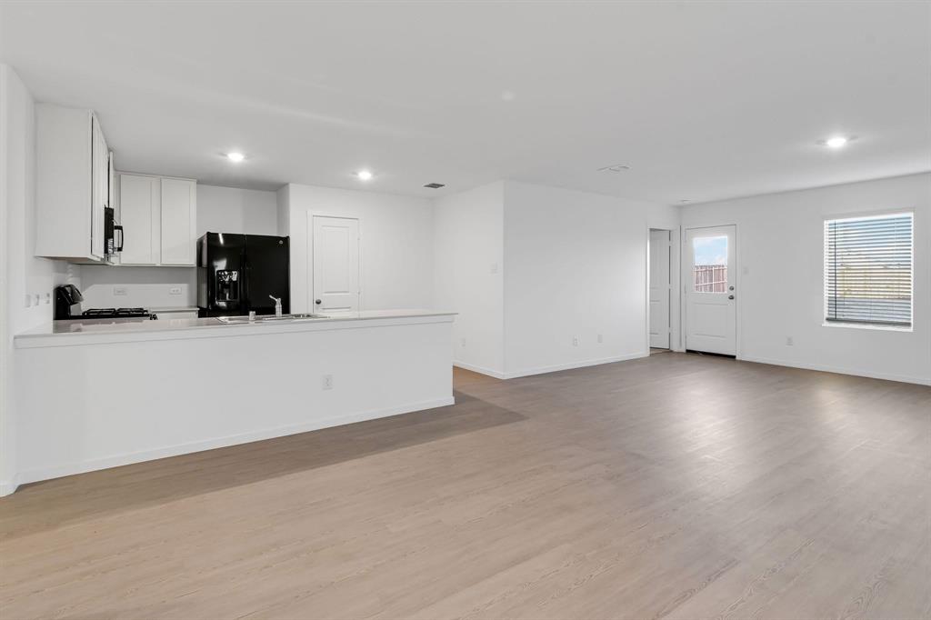 HONEY CREEK ADDITION, PHASE 2 - Residential Lease