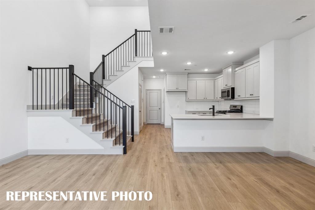 1037 Stockton Drive