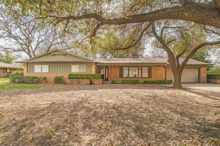 Located just a short walk from Tarleton State University and near the Memorial Stadium, this well-maintained 3-bedroom, 2-bath home offers a rare opportunity in one of Stephenville’s most desirable areas. Homes on this street rarely come available, making this property a standout investment or personal residence.
The home features two spacious living areas, providing plenty of room for relaxing or entertaining, along with a two-car garage for added convenience. The large backyard offers additional outdoor space to enjoy, making it ideal for gatherings, pets, or any other opportunity.
Currently operating as a rental property, this home presents excellent income potential. Its unbeatable location near Tarleton State makes it perfect for continued rental use, a potential short-term rental such as an Airbnb, or comfortable everyday living close to campus and town amenities.
Whether you're searching for a prime investment opportunity or a home in an unbeatable location, this property offers flexibility, strong rental appeal, and long-term value.