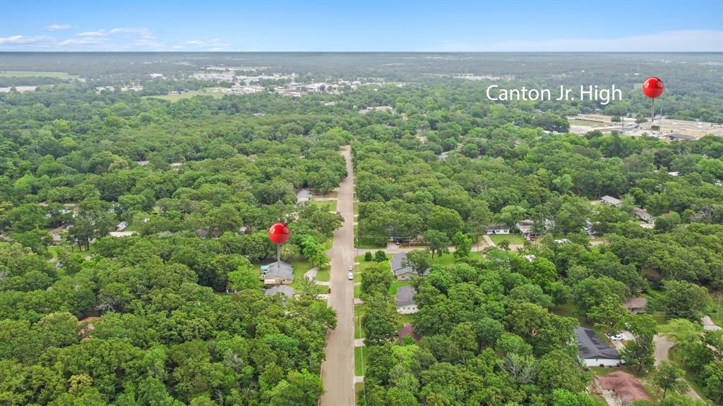 BLK: 6, LOT: 1, ADDN: WOODLAND ACRES - Residential