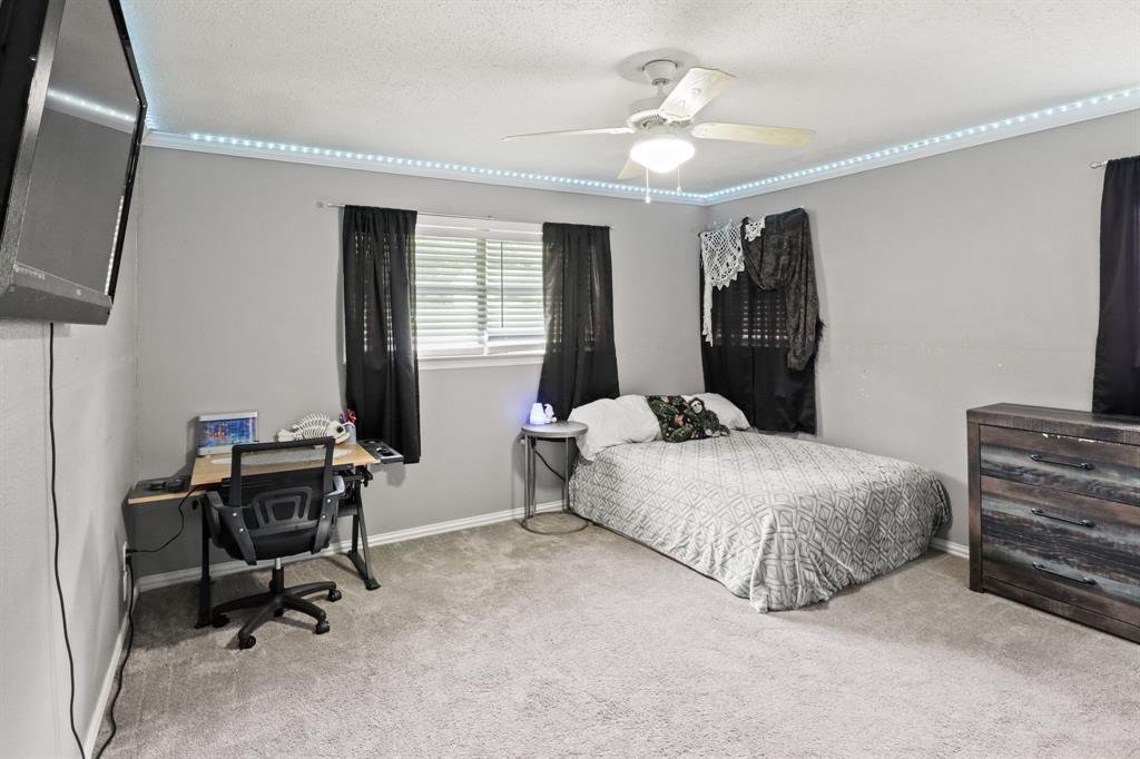 BLK: 6, LOT: 1, ADDN: WOODLAND ACRES - Residential