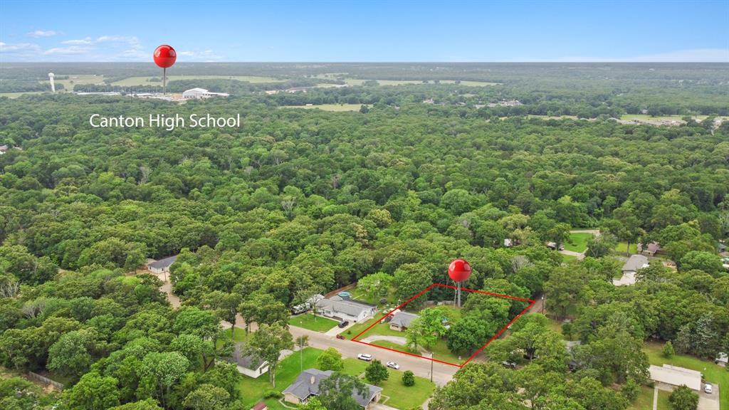 BLK: 6, LOT: 1, ADDN: WOODLAND ACRES - Residential