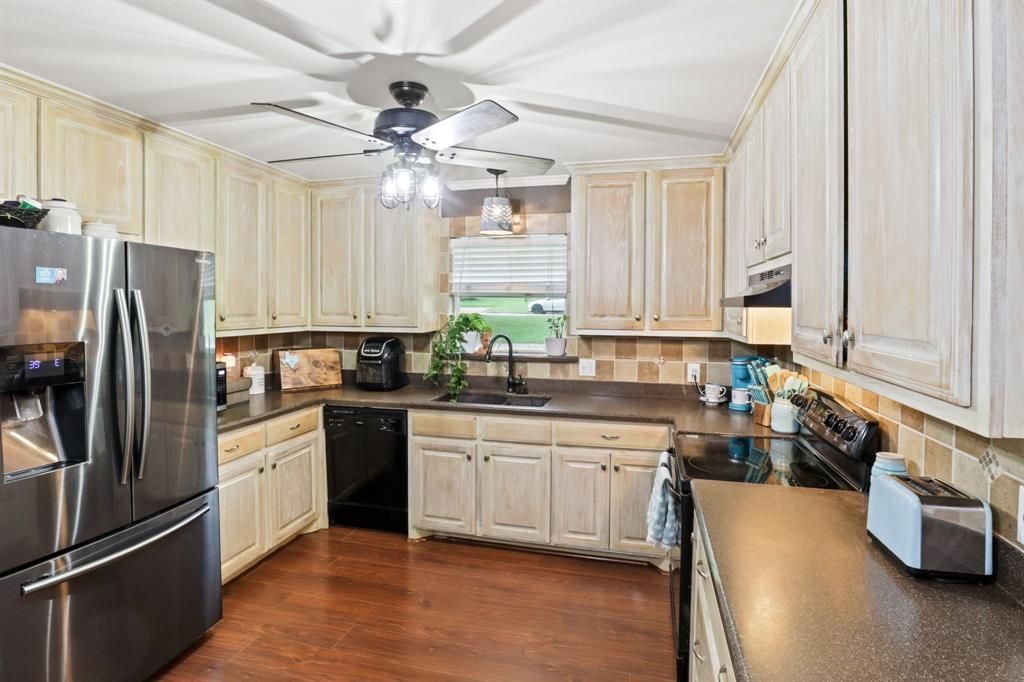BLK: 6, LOT: 1, ADDN: WOODLAND ACRES - Residential