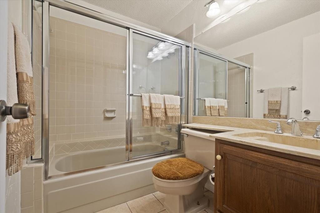 Cloisters Condo The - Residential