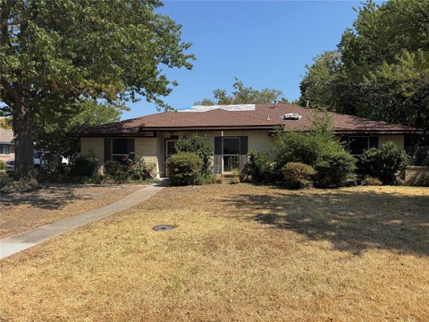Photo of 147 Sandy Oak Lane, Coppell, TX 75019 (MLS # 21372902)