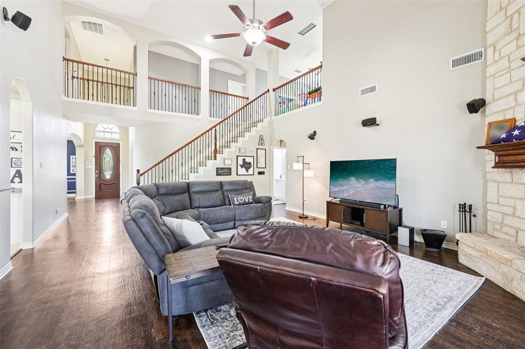 13909 Rail Lane