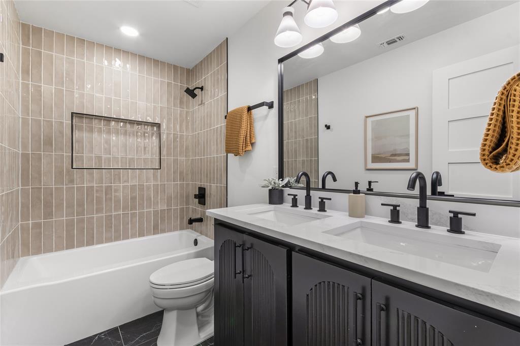 Casa Linda Forest - Residential