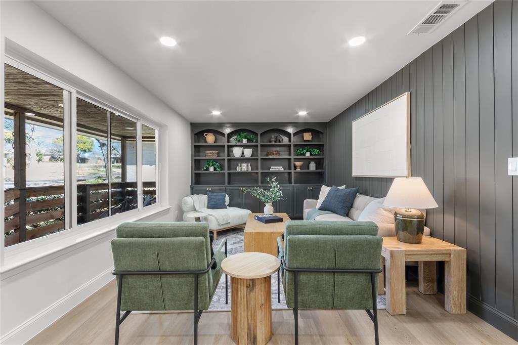 9016 Westbriar Drive