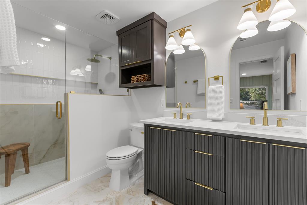 Casa Linda Forest - Residential