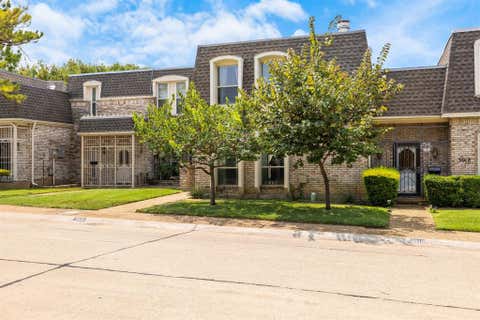 Photo of 3020 Stonehenge Lane, Carrollton, TX 75006 (MLS # 21349012)