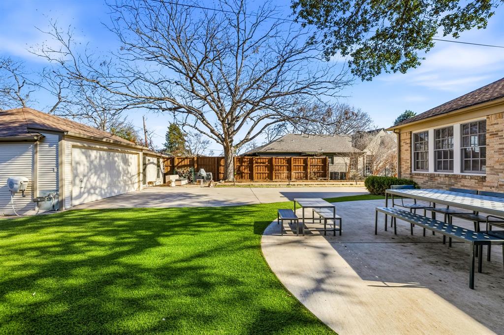 Hollywood - Residential