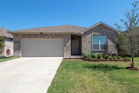 Photo of 1005 Stanridge Lane, Van Alstyne, TX 75495 (MLS # 21216443)