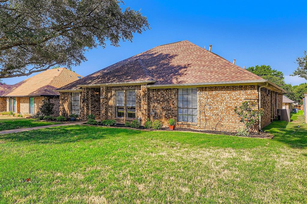 7661 Kings Ridge Road