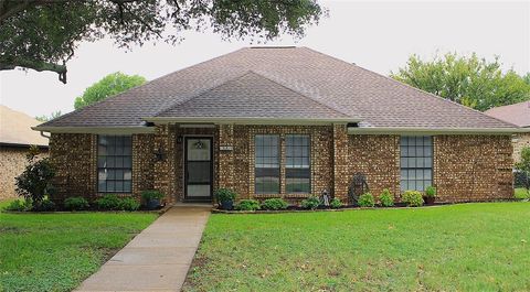 Photo of 7661 Kings Ridge Road, Frisco, TX 75035 (MLS # 21101880)